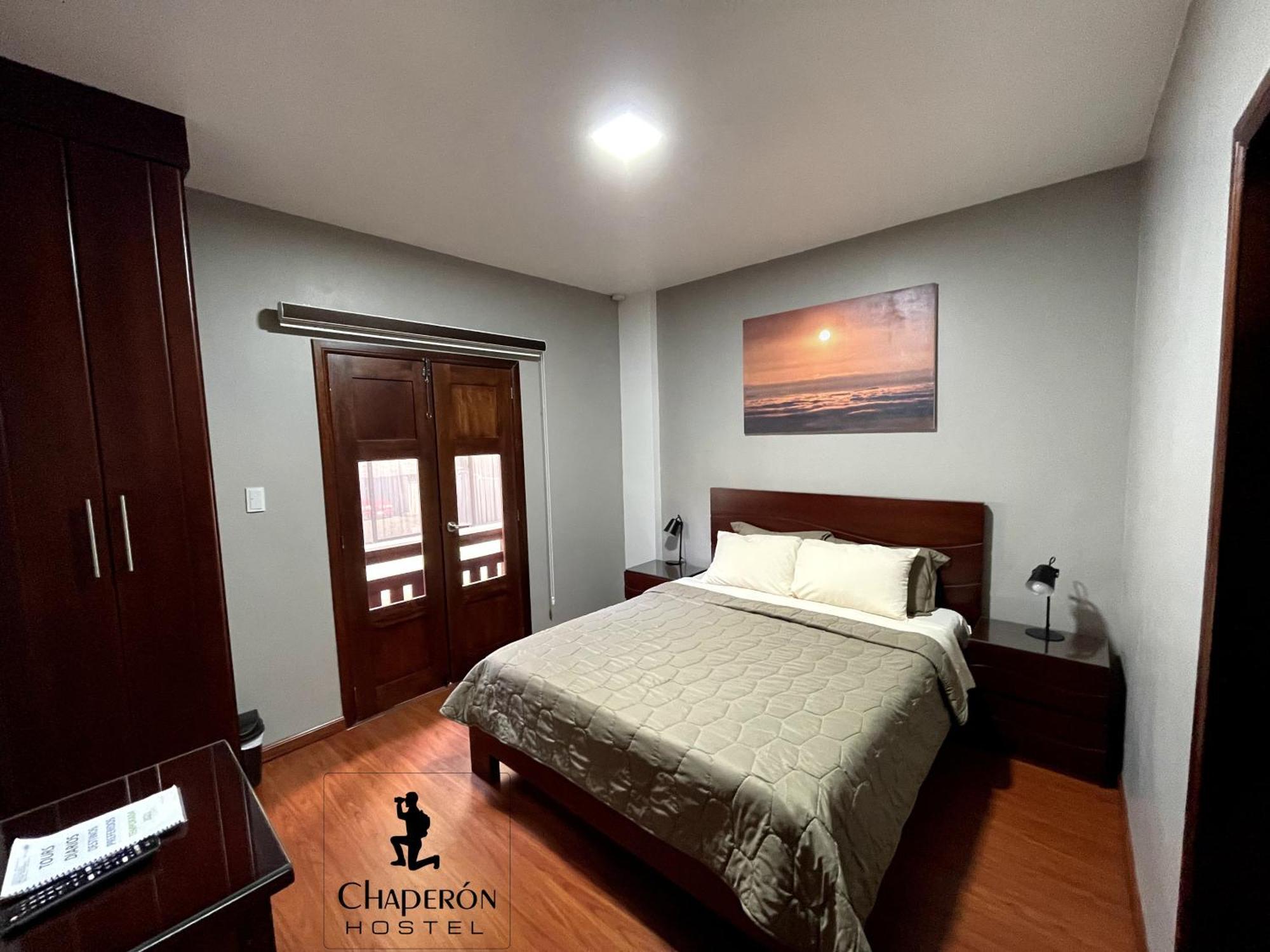 Chaperon Lodging Aparthotel Alausi Room photo