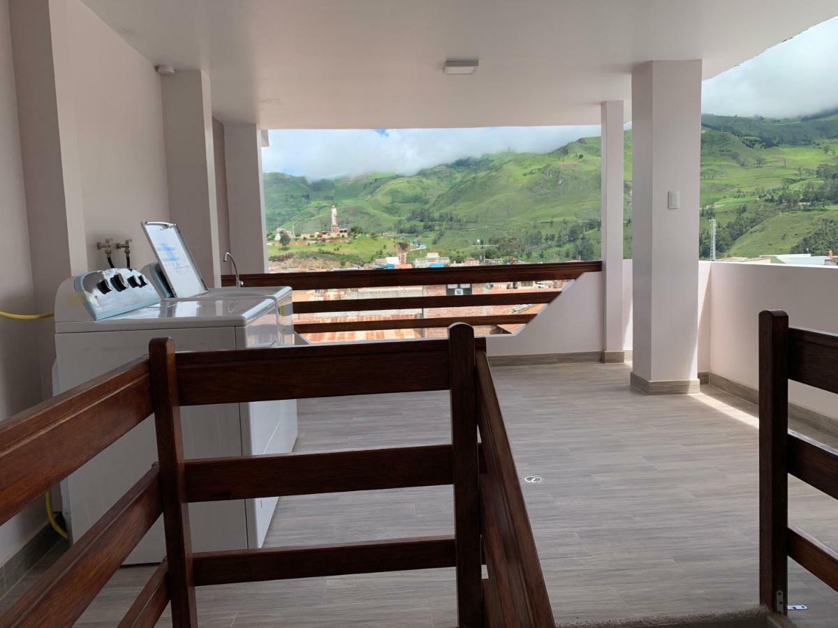 Chaperon Lodging Aparthotel Alausi Exterior photo