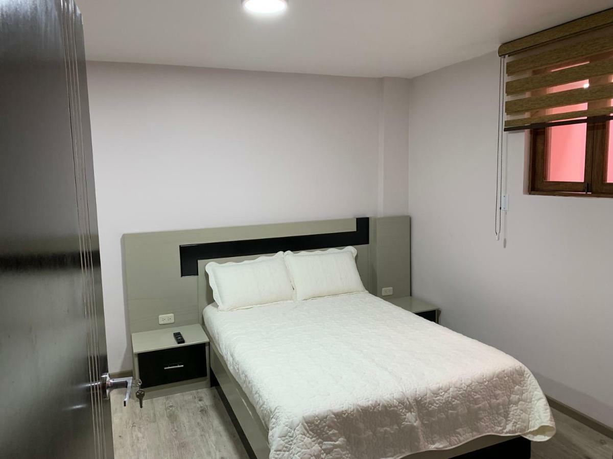 Chaperon Lodging Aparthotel Alausi Exterior photo
